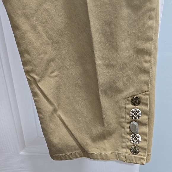 Tan Capris - Picture 3 of 12